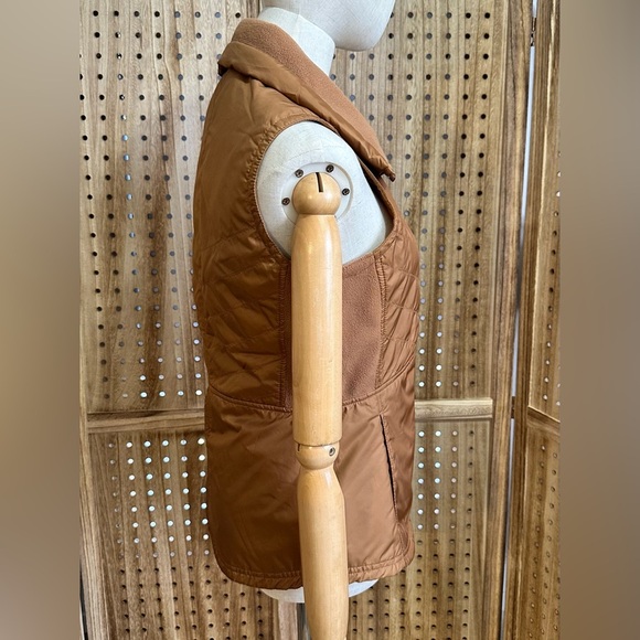 GUC Columbia Camel Brown Rain Resistant Hiking Vest - Picture 5 of 9